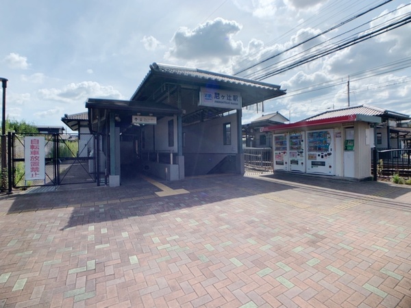 ローレルコート西大寺(尼ヶ辻駅)
