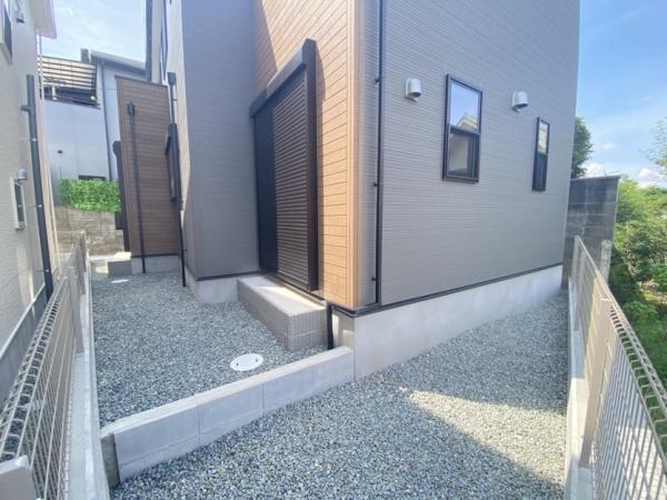 生駒市有里町の新築一戸建