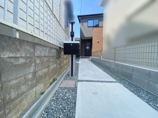 生駒市有里町の新築一戸建