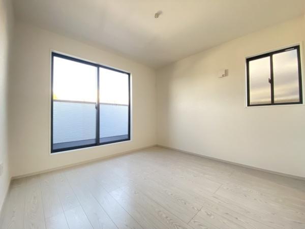 生駒市東生駒月見町の新築一戸建(洋室)