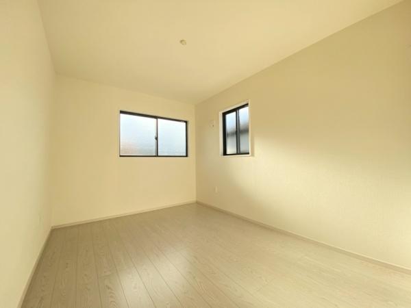 生駒市東生駒月見町の新築一戸建(洋室)