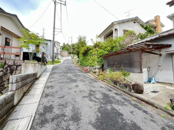生駒市北新町の土地(前面道路含む現地写真)