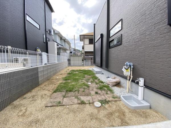 生駒市北大和4丁目の新築一戸建(庭)