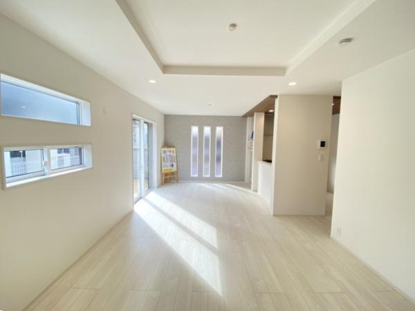 生駒市北大和4丁目の新築一戸建(リビング)