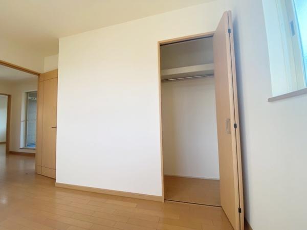 生駒市南山手台の中古一戸建て(収納)