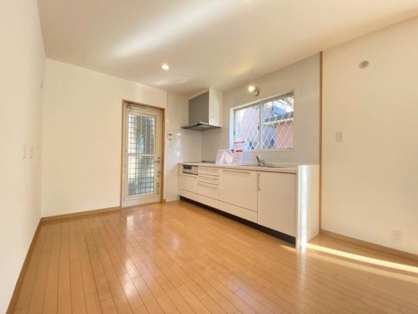 生駒市南山手台の中古一戸建て(キッチン)