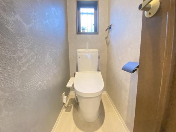 生駒市有里町の中古一戸建て(トイレ)