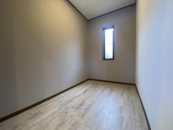 生駒市有里町の中古一戸建て(収納)