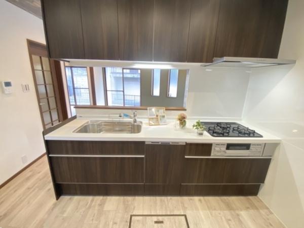 生駒市有里町の中古一戸建て(キッチン)