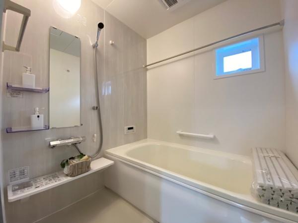 生駒市真弓4丁目の新築一戸建(バス)