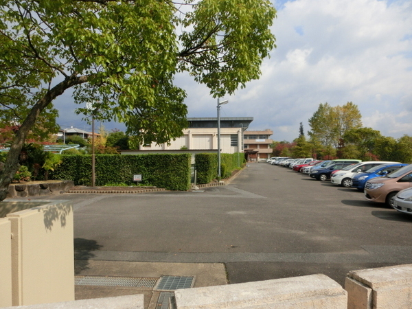 生駒市鹿ノ台西３丁目の新築一戸建(生駒市立鹿ノ台小学校)