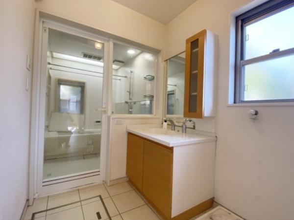 生駒市東菜畑2丁目の中古一戸建て(洗面台・洗面所)