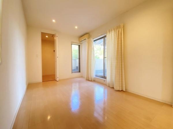 生駒市東菜畑2丁目の中古一戸建て(洋室)