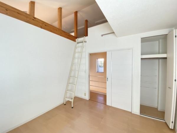 生駒市東菜畑2丁目の中古一戸建て(洋室)