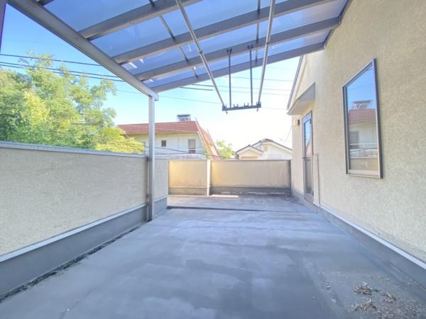 生駒市東菜畑2丁目の中古一戸建て(バルコニー)