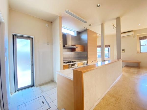 生駒市東菜畑2丁目の中古一戸建て(キッチン)