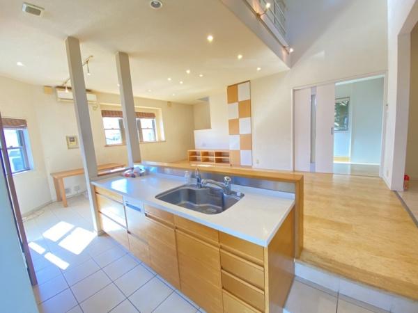 生駒市東菜畑2丁目の中古一戸建て(キッチン)