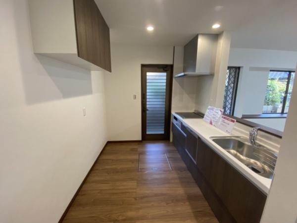 生駒市喜里が丘2丁目の中古一戸建て(キッチン)