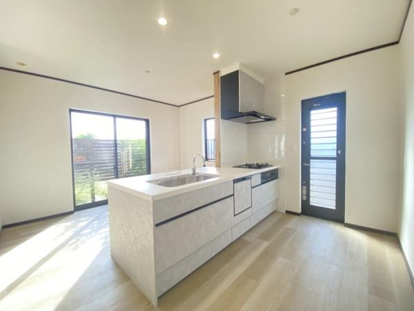 生駒市南山手台の中古一戸建て(キッチン)