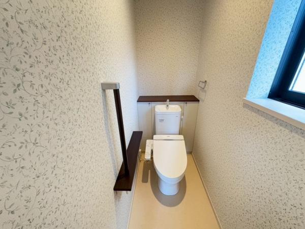 生駒市小明町の中古一戸建て(トイレ)