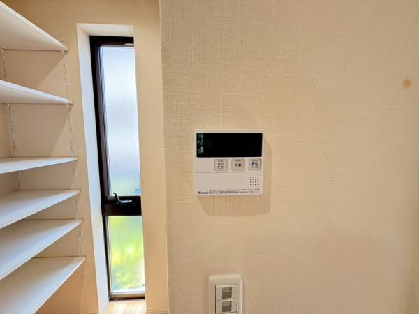 生駒市小明町の中古一戸建て(バス)