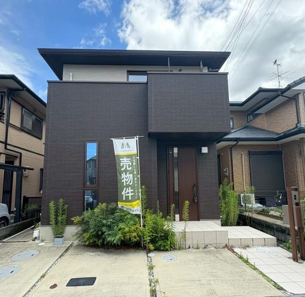 生駒市小明町の中古一戸建