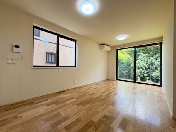 生駒市小明町の中古一戸建て(リビング)