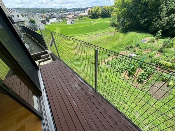 生駒市小明町の中古一戸建て(バルコニー)