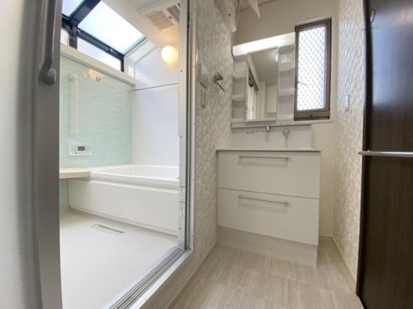 生駒市小明町の中古一戸建て(洗面台・洗面所)