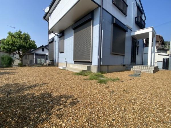 生駒市小明町の中古一戸建て(庭)