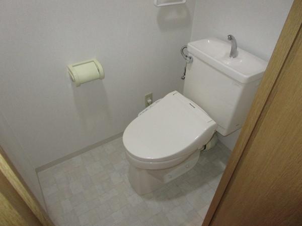 ロイヤルヒルズ富雄F棟(トイレ)