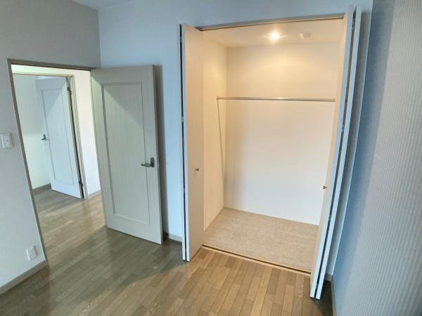 アコール学園前(収納)