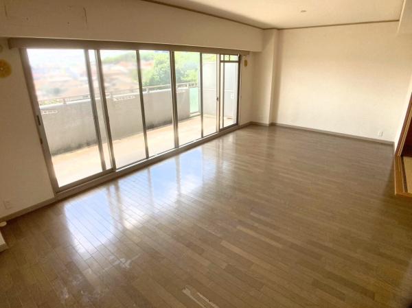 アコール学園前(リビング)