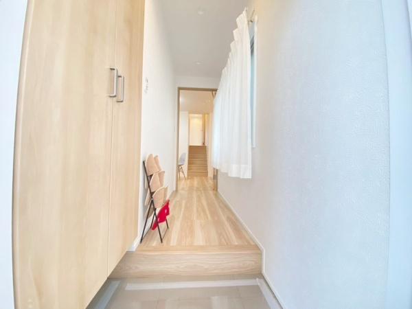 セブンスターマンション学園前(玄関)