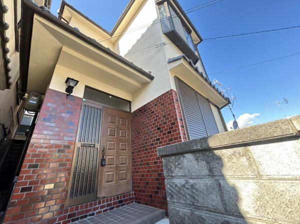 奈良市富雄元町１丁目の中古一戸建