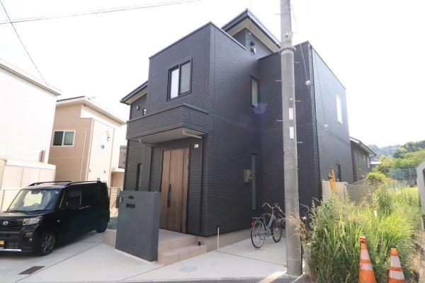 奈良市三松２丁目の中古一戸建