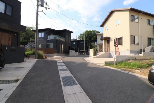 奈良市三松２丁目の中古一戸建て