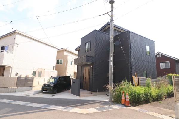 奈良市三松２丁目の中古一戸建て