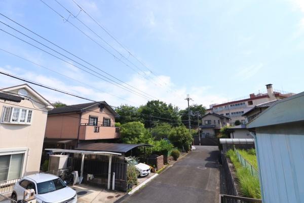 奈良市秋篠三和町２丁目の土地