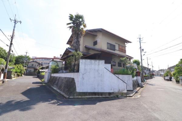 奈良市秋篠三和町２丁目の土地