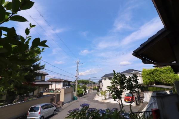 奈良市秋篠三和町２丁目の土地