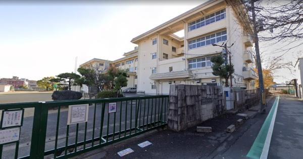 大和高田市曽大根１丁目の中古一戸建て(大和高田市立片塩小学校)