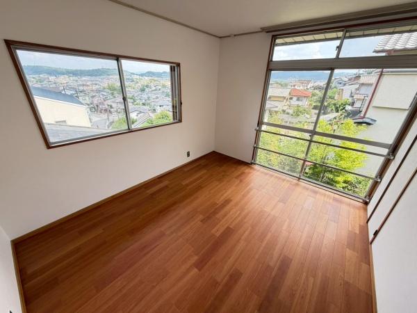 生駒市軽井沢町の中古一戸建て
