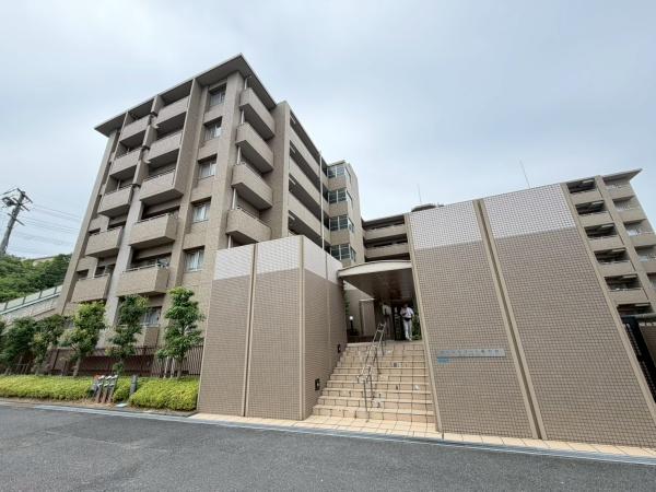 ローレルコート萩の台エルフラッツ