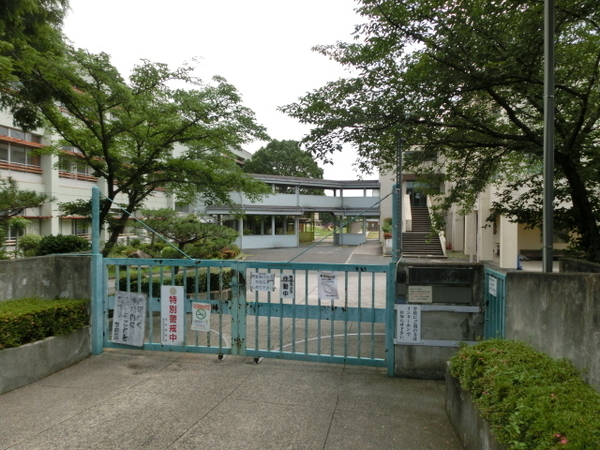 奈良市神功３丁目の中古一戸建て(奈良市立右京小学校)