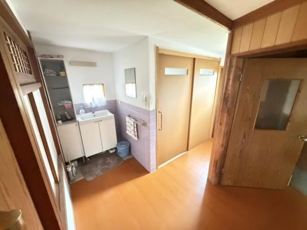 生駒市小明町の中古一戸建て