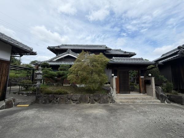 生駒市小明町の中古一戸建