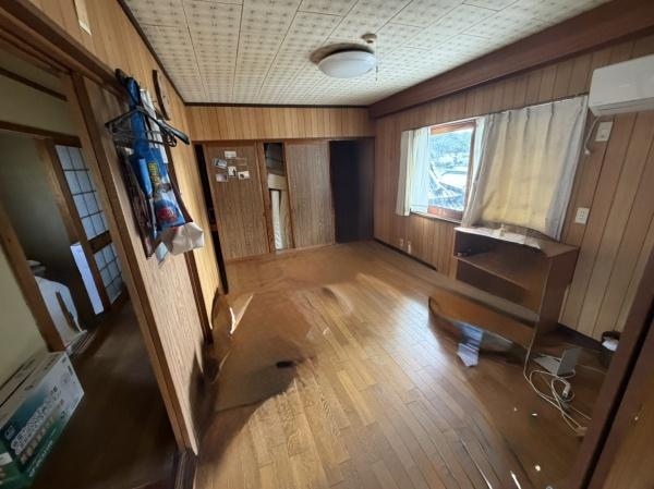 生駒市小明町の中古一戸建て