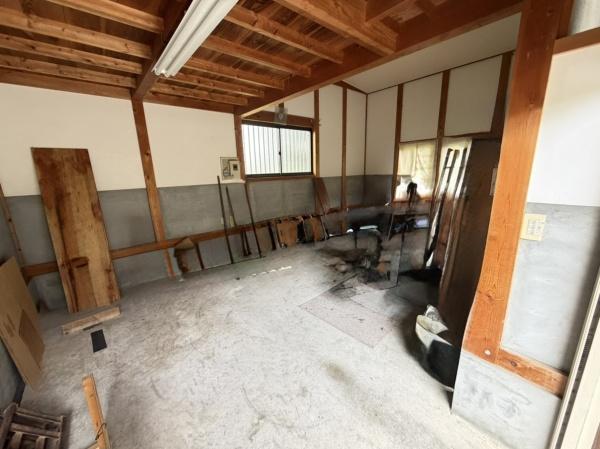生駒市小明町の中古一戸建て