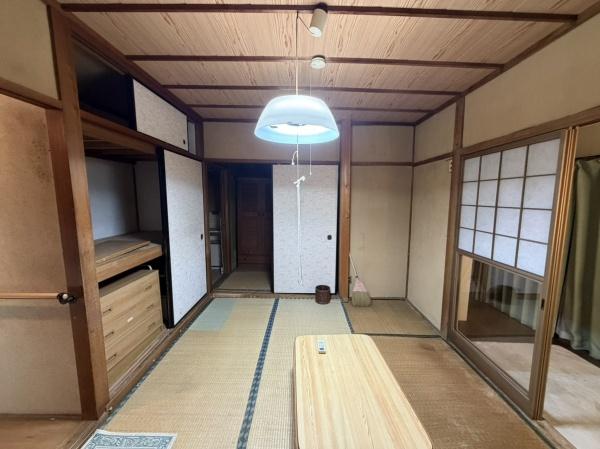 生駒市俵口町の中古一戸建て